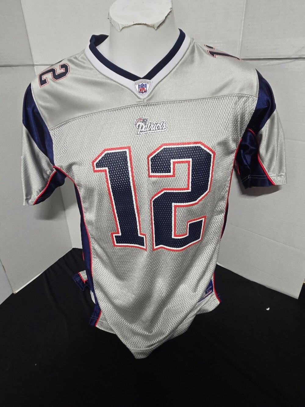 Reebok NFL New England Patriots Tom Brady #12 Jersey Youth XL (18-20)